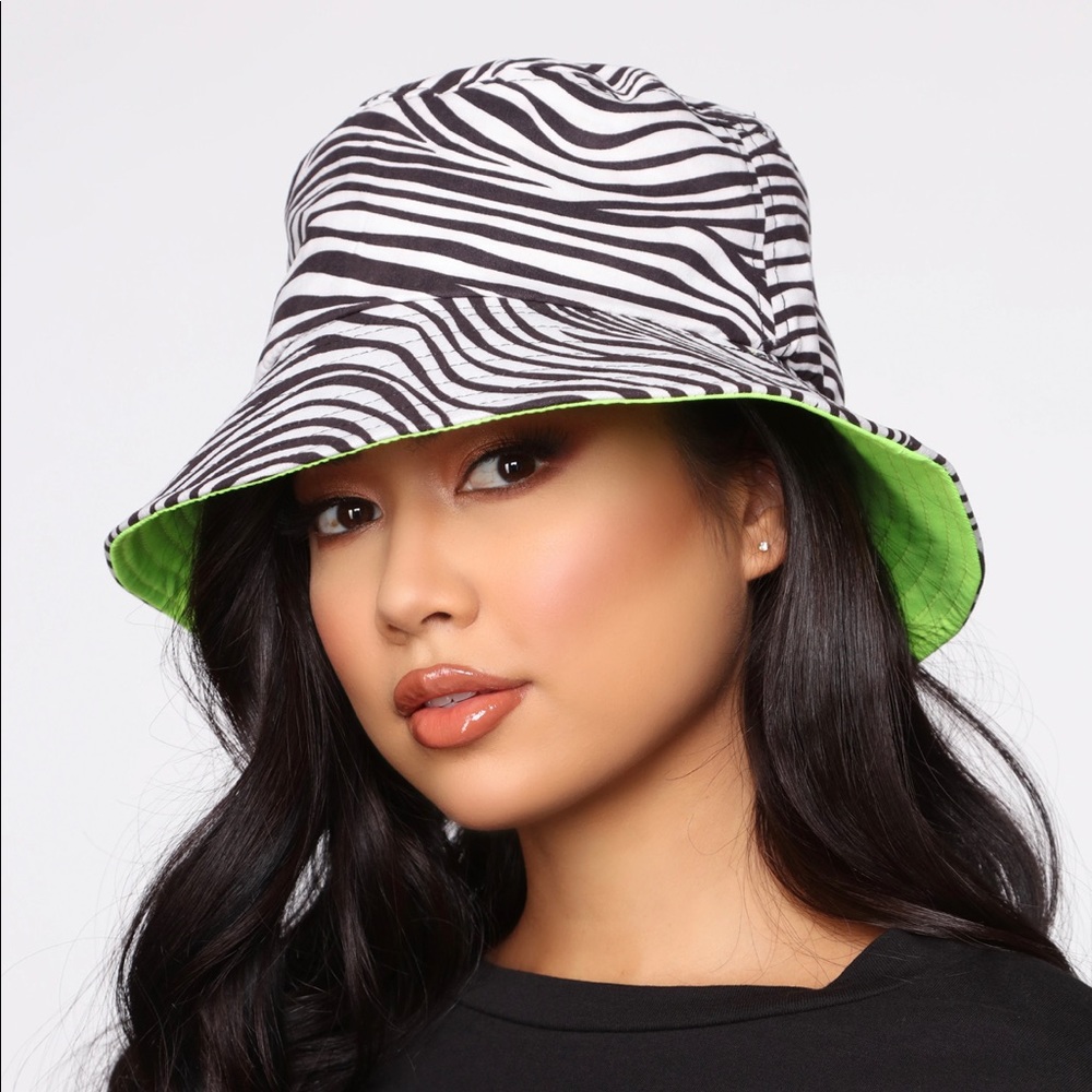 PARTY ANIMAL BUCKET HAT REVERSIBLE- NEVER WORN